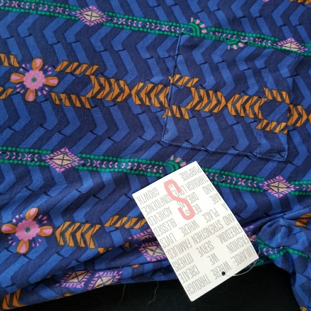 NWT Lularoe Aztec Carly Small